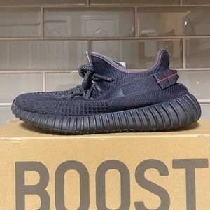Yeezy Boost 350 V2 Black (Non-Reflective)